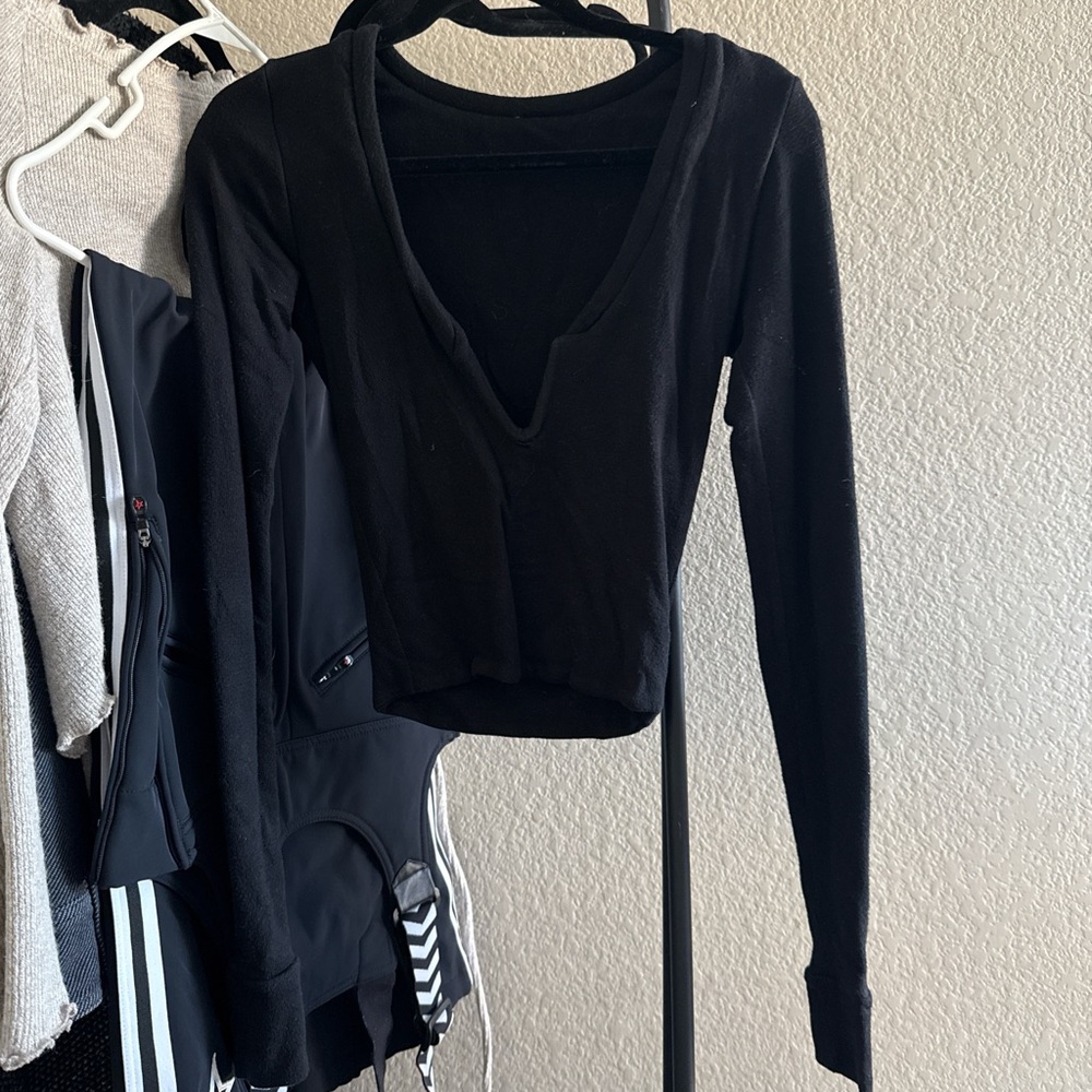 Are you am I wire Black V-Neck Women's Top